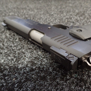 Pistolet Schwab Custom SCP-45