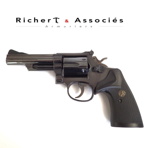 Revolver S&W 19-4  Combat Magnum (1979)